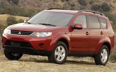 Mitsubishi Outlander manuals and service information