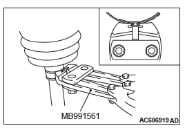 Mitsubishi Outlander. Front Axle