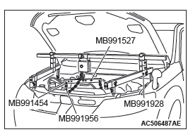 Mitsubishi Outlander. Engine Mechanical