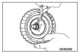 Mitsubishi Outlander. Continuously Variable Transaxle Overhaul