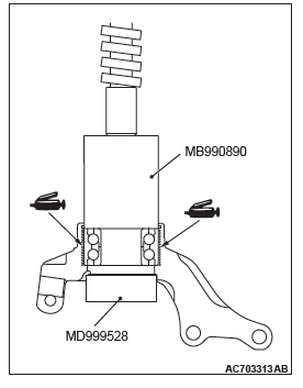 Mitsubishi Outlander. Front Axle