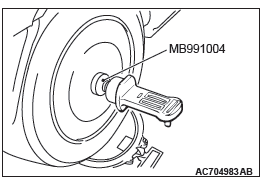 Mitsubishi Outlander. Front Suspension