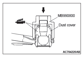 Mitsubishi Outlander. Front Suspension