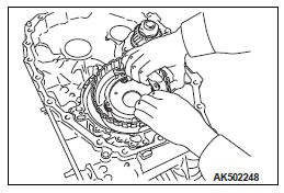 Mitsubishi Outlander. Continuously Variable Transaxle Overhaul