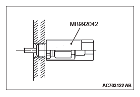 Mitsubishi Outlander. Engine Cooling