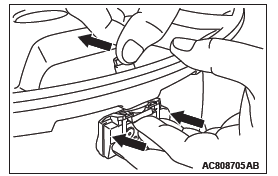 Mitsubishi Outlander. Wireless Control Module (WCM)